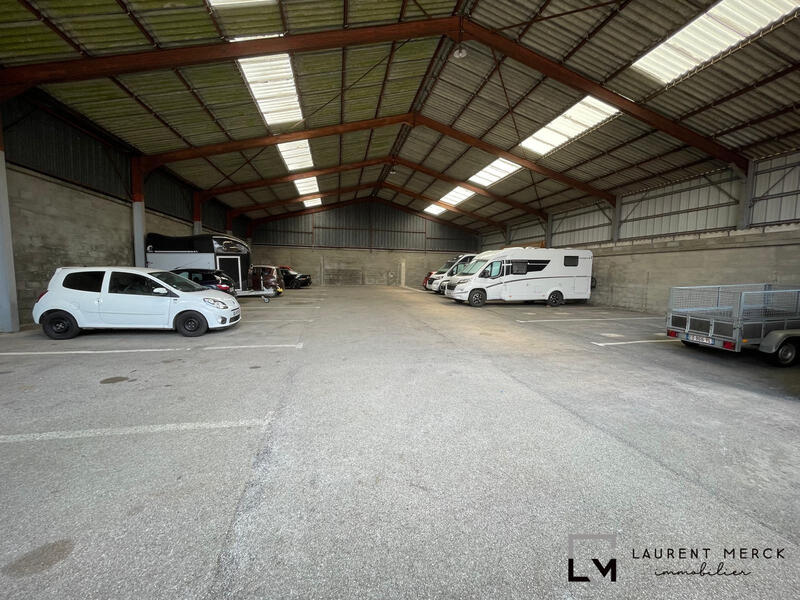 Parking / Garage - 16 m²