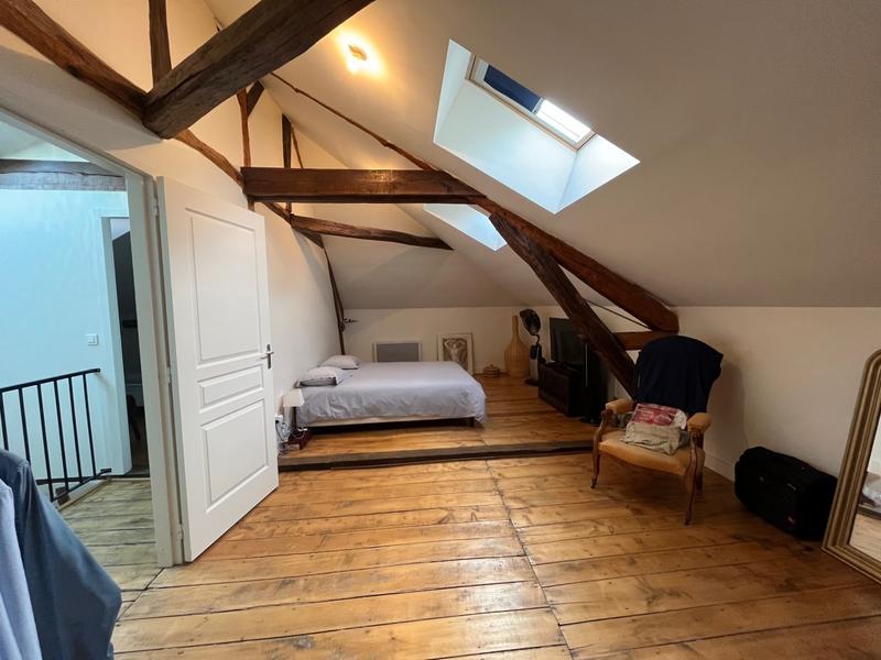 Appartement - 100 m² - 4 pièces