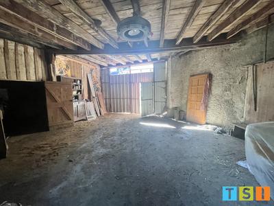 Grange - 240 m² - 2 pièces