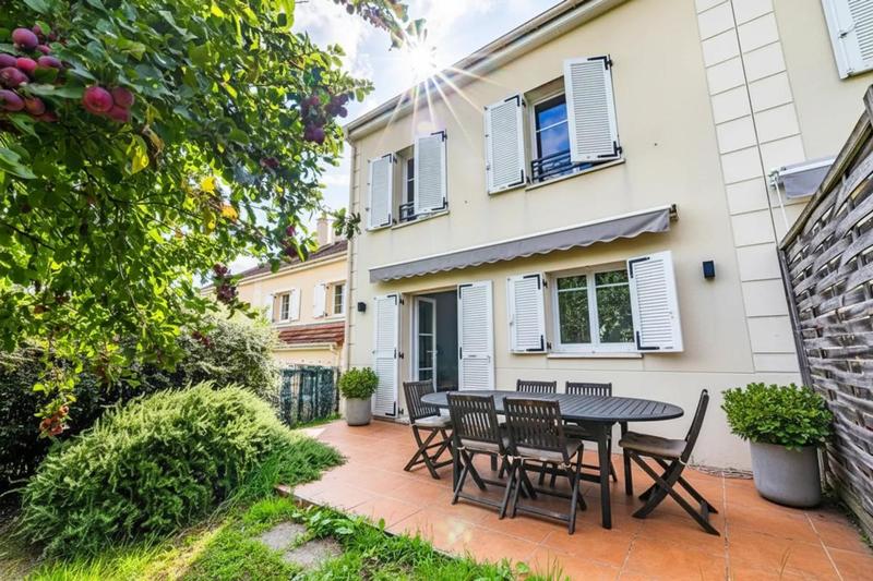 Maison - 92 m² - 4 pièces