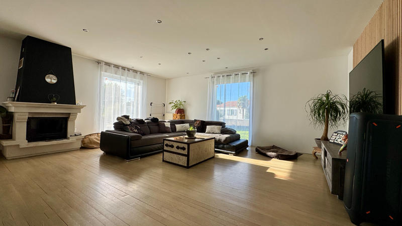 Maison - 165 m² - 6 pièces