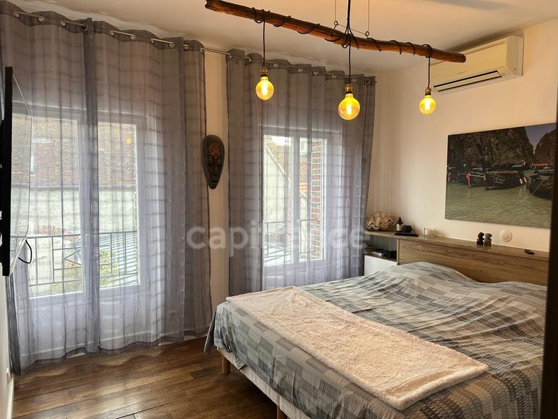 Maison - 167 m² - 7 pièces