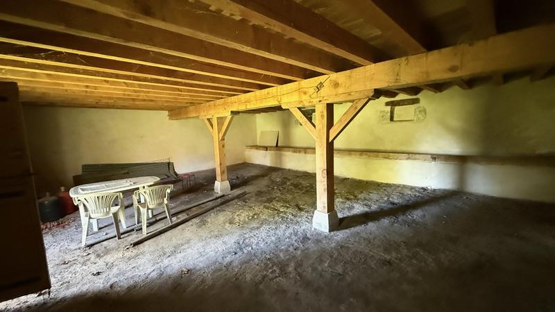 Maison - 207 m² - 1 pièce