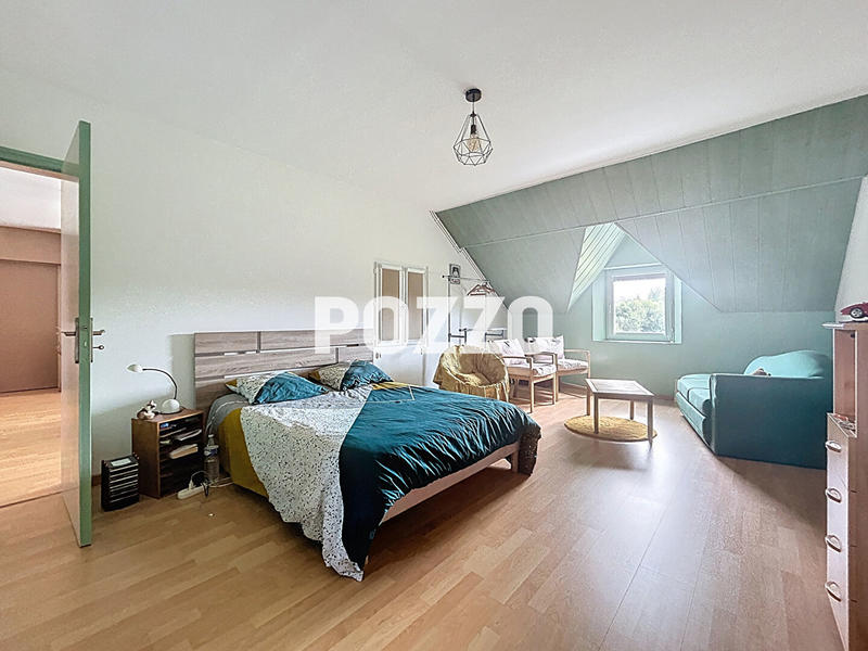 Maison - 285 m² - 7 pièces