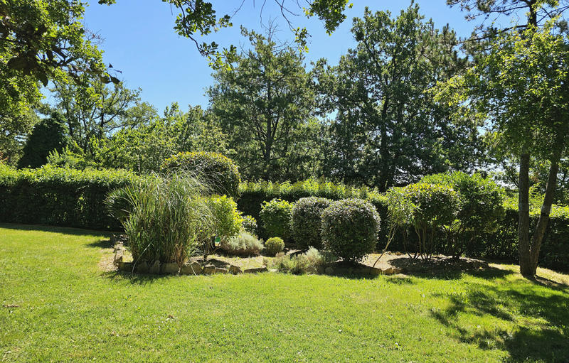 Maison - 205 m² - 6 pièces