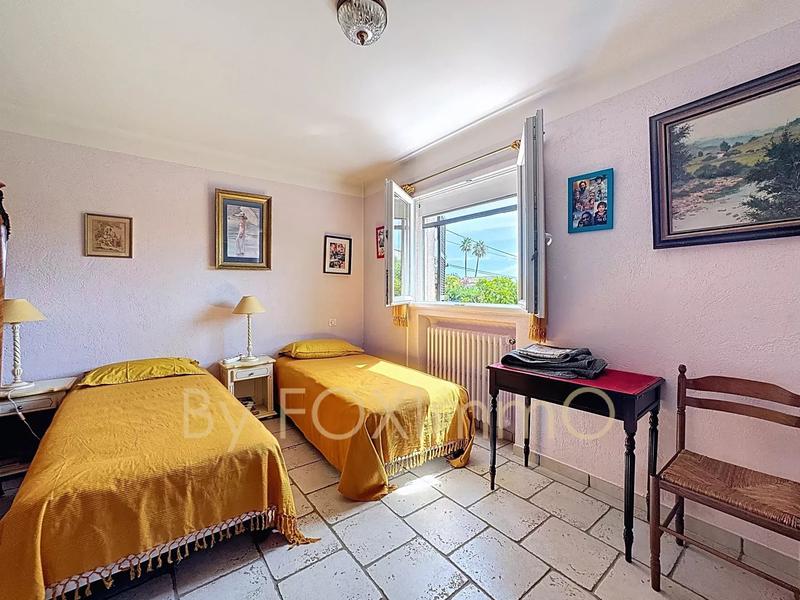 Villa - 215 m² - 7 pièces