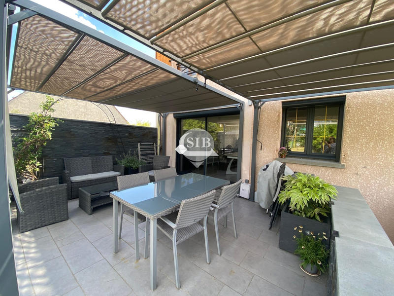 Maison - 98 m² - 6 pièces