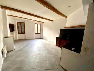 Appartement - 79 m² - 4 pièces