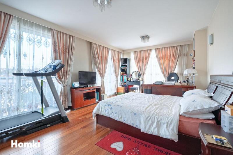 Appartement - 86 m² - 4 pièces