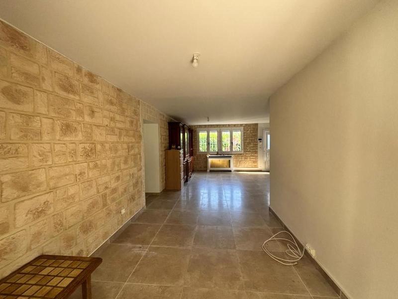 Maison - 93 m² - 4 pièces