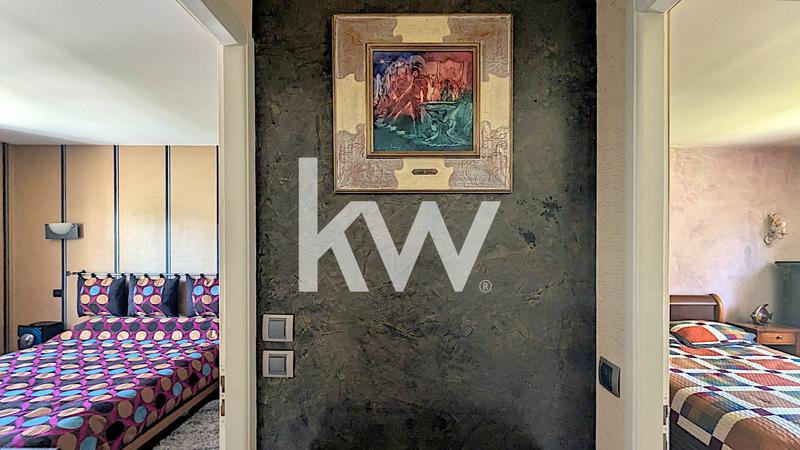 Maison - 193 m² - 7 pièces