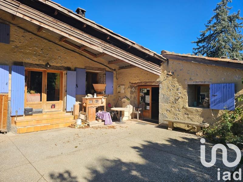 Maison - 391 m² - 15 pièces