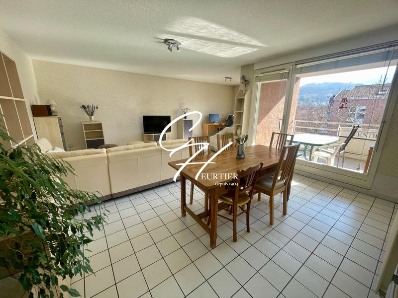 Duplex - 103 m² - 5 pièces