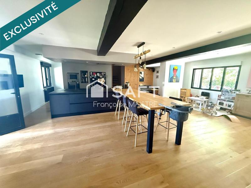 Maison - 180 m² - 7 pièces