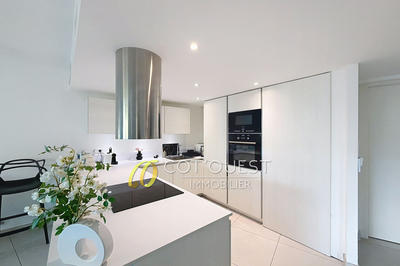 Appartement - 90 m² - 3 pièces