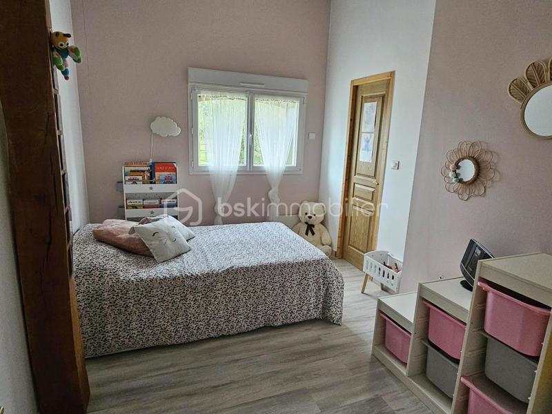 Propriété - 266 m² - 12 pièces