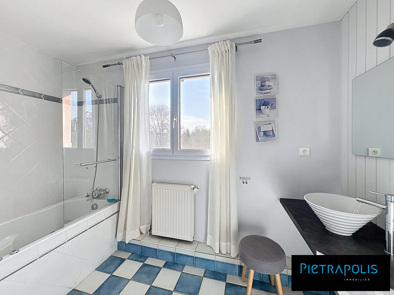 Villa - 155 m² - 6 pièces