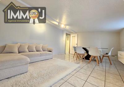 Appartement - 82 m² - 4 pièces