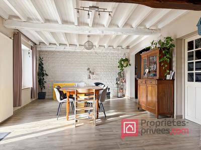 Maison - 189 m² - 9 pièces