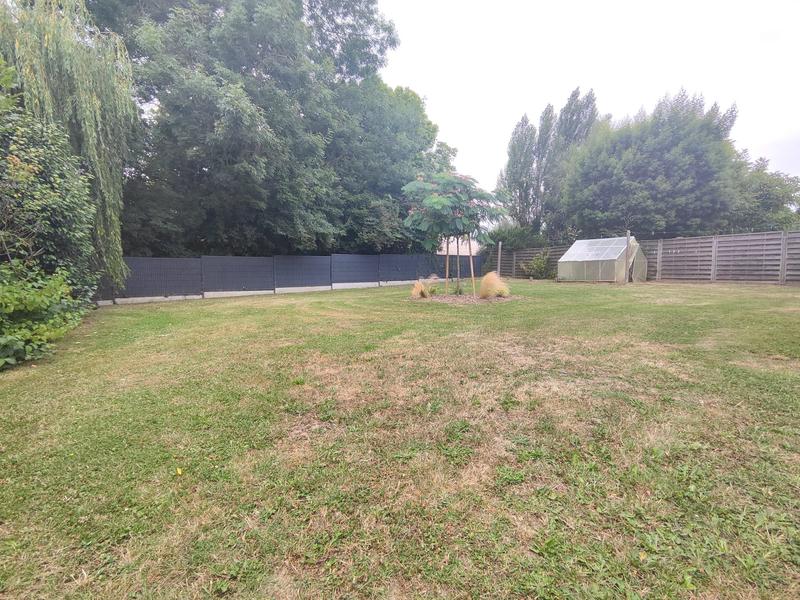 Maison - 305 m² - 9 pièces