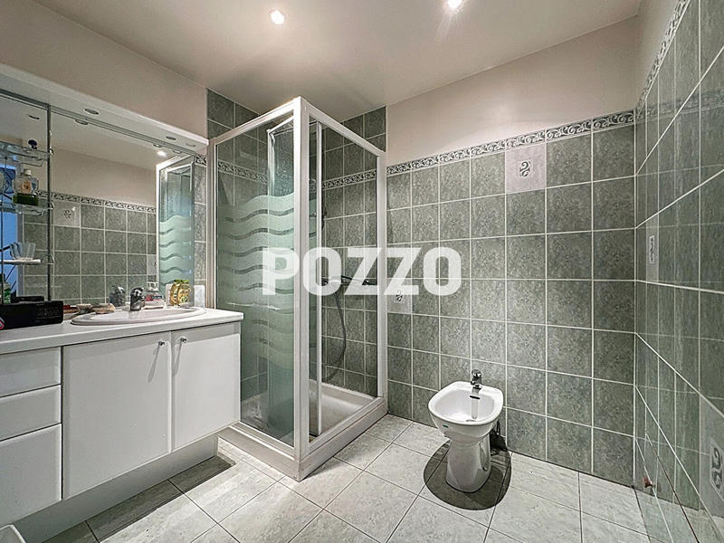 Maison - 137 m² - 7 pièces