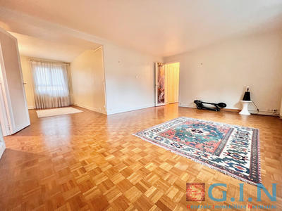 Appartement - 86 m² - 4 pièces