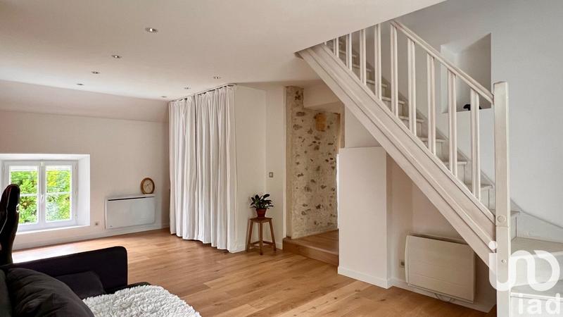 Maison - 240 m² - 8 pièces