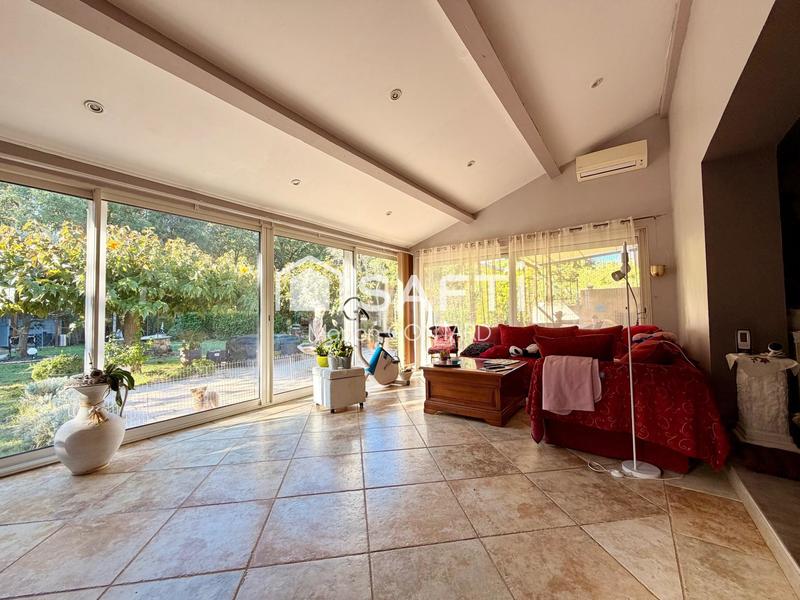 Maison - 143 m² - 4 pièces