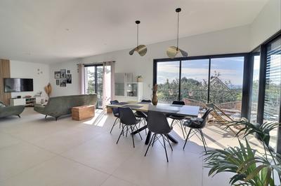 Maison - 164 m² - 6 pièces