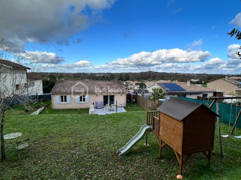 Maison - 89 m² - 5 pièces