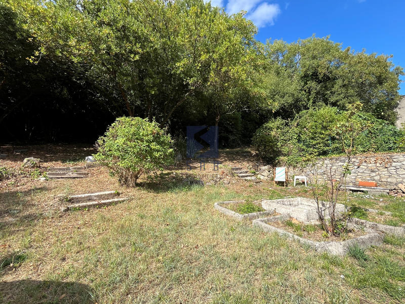 Maison - 120 m² - 8 pièces