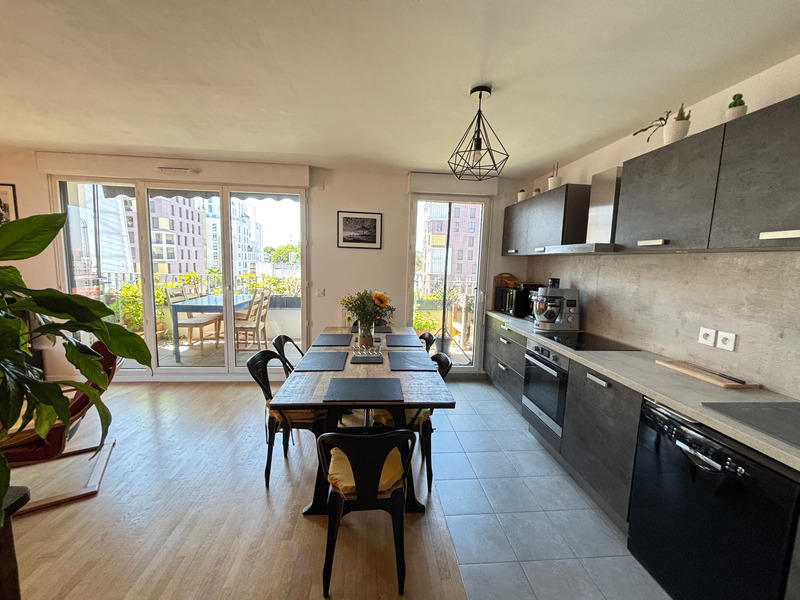 Appartement - 77 m² - 4 pièces