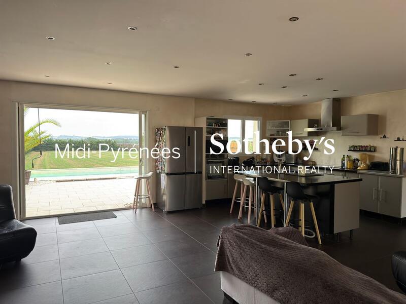 Maison - 133 m² - 4 pièces