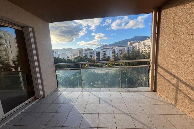 Appartement - 71 m² - 3 pièces