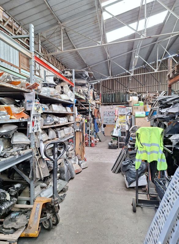 Fonds de commerce - 609 m²