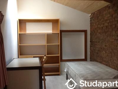 Chambre - 13 m² - 1 pièce