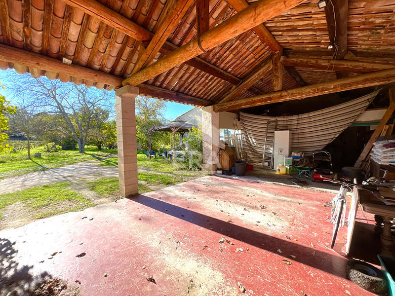 Maison - 213 m² - 8 pièces