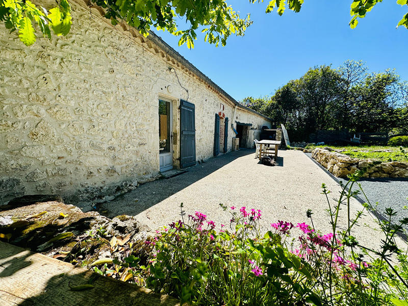 Maison - 255 m² - 7 pièces