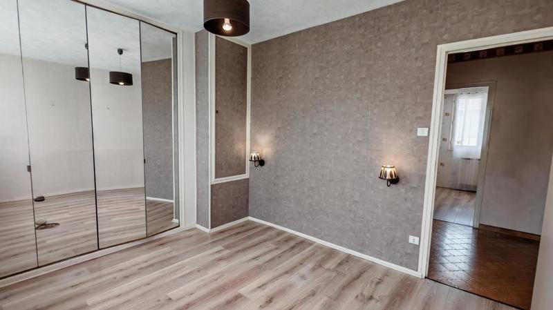 Maison - 104 m² - 5 pièces