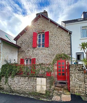 Maison en pierre - 82 m² - 3 pièces