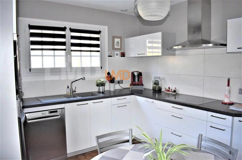 Maison - 105 m² - 10 pièces