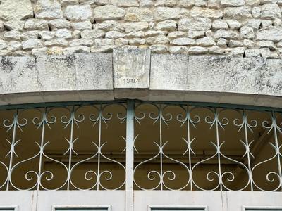 Maison - 274 m² - 9 pièces