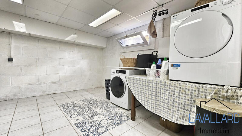 Maison - 148 m² - 6 pièces