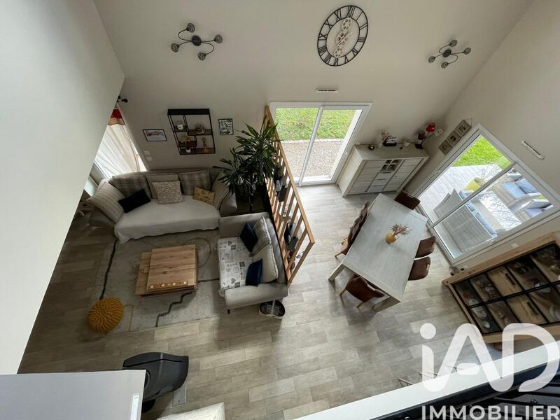 Maison - 137 m² - 6 pièces