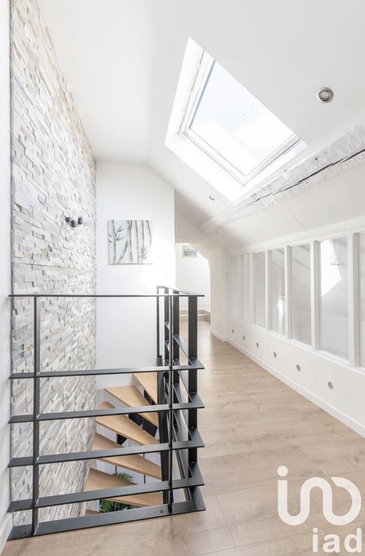 Appartement - 197 m² - 8 pièces