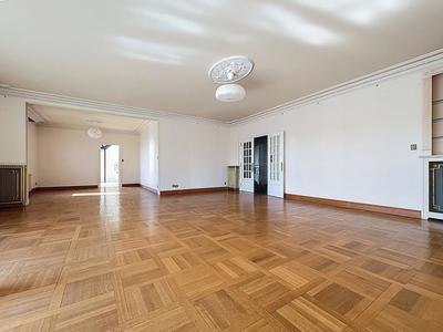 Appartement - 258 m² - 7 pièces
