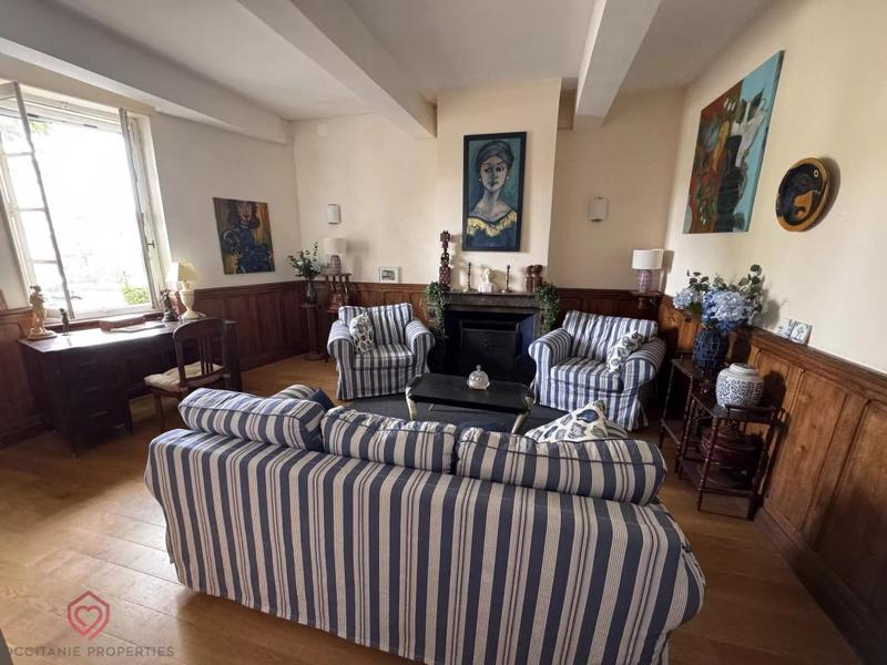 Maison de village - 217 m² - 5 pièces