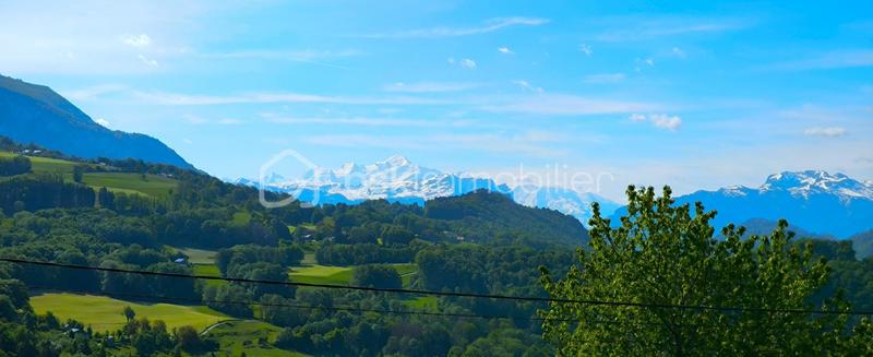 Maison - 353 m² - 8 pièces