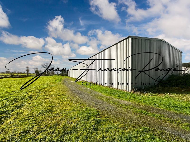 Maison - 243 m² - 10 pièces