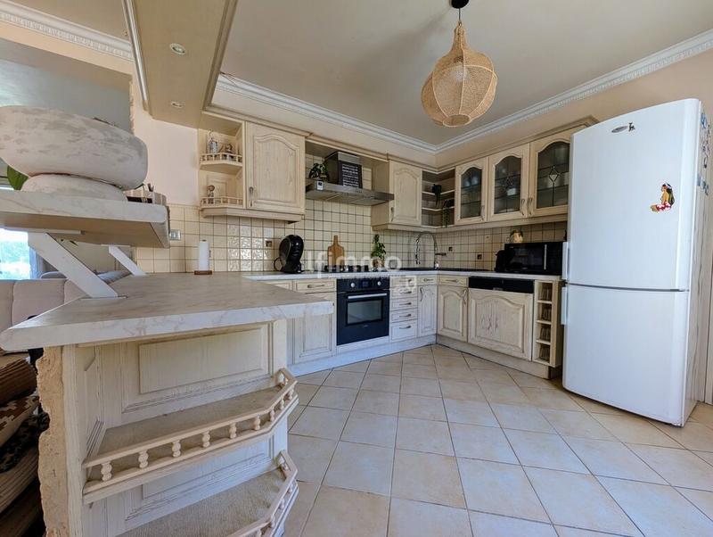 Maison - 160 m² - 8 pièces